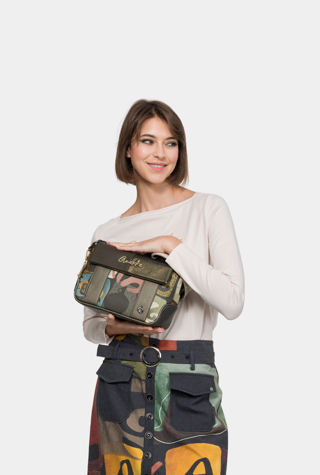 Anekke Bandolera Con Solapa Estampada - Amphora